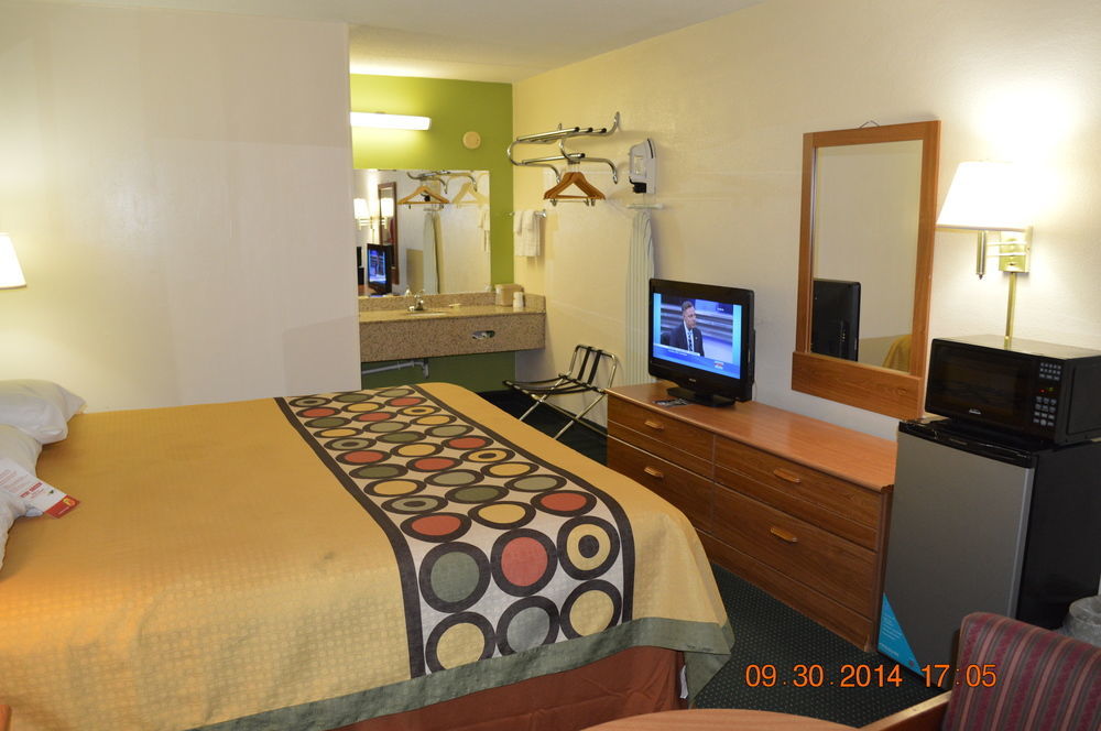 ซูเปอร์ 8 บาย วินด์แฮม ทิฟตัน Hotel ทิฟทัน ภายนอก รูปภาพ