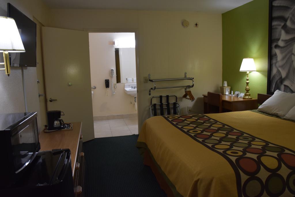 ซูเปอร์ 8 บาย วินด์แฮม ทิฟตัน Hotel ทิฟทัน ภายนอก รูปภาพ