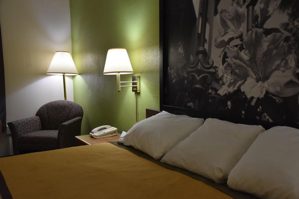 ซูเปอร์ 8 บาย วินด์แฮม ทิฟตัน Hotel ทิฟทัน ภายนอก รูปภาพ