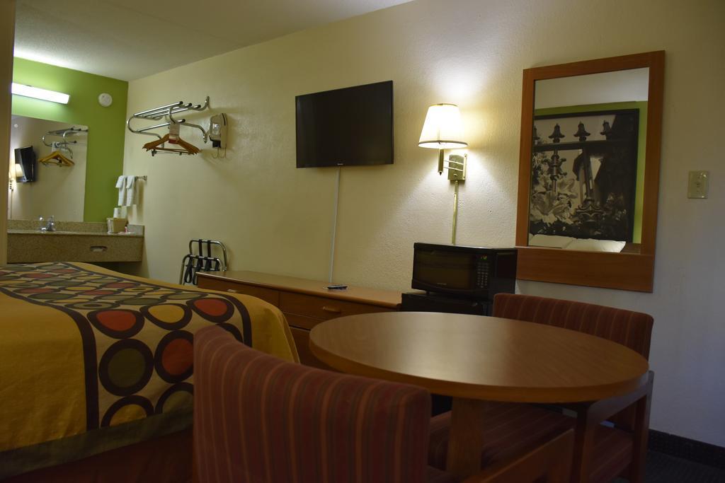 ซูเปอร์ 8 บาย วินด์แฮม ทิฟตัน Hotel ทิฟทัน ภายนอก รูปภาพ