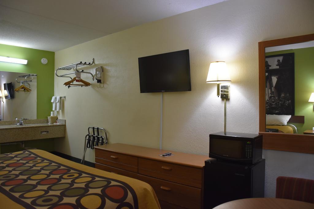 ซูเปอร์ 8 บาย วินด์แฮม ทิฟตัน Hotel ทิฟทัน ภายนอก รูปภาพ