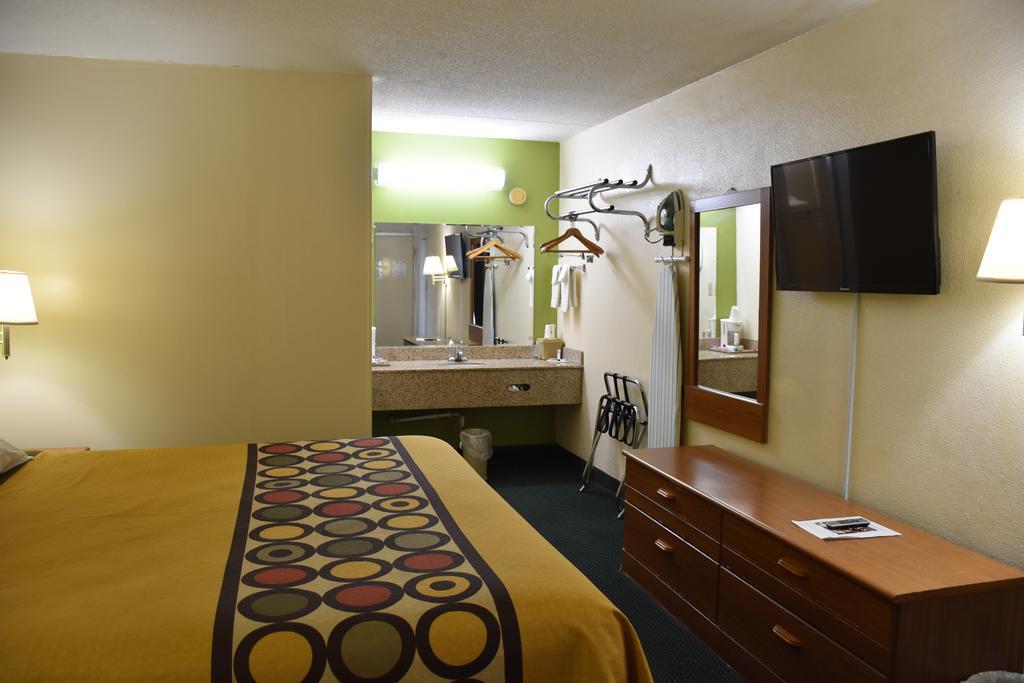 ซูเปอร์ 8 บาย วินด์แฮม ทิฟตัน Hotel ทิฟทัน ภายนอก รูปภาพ