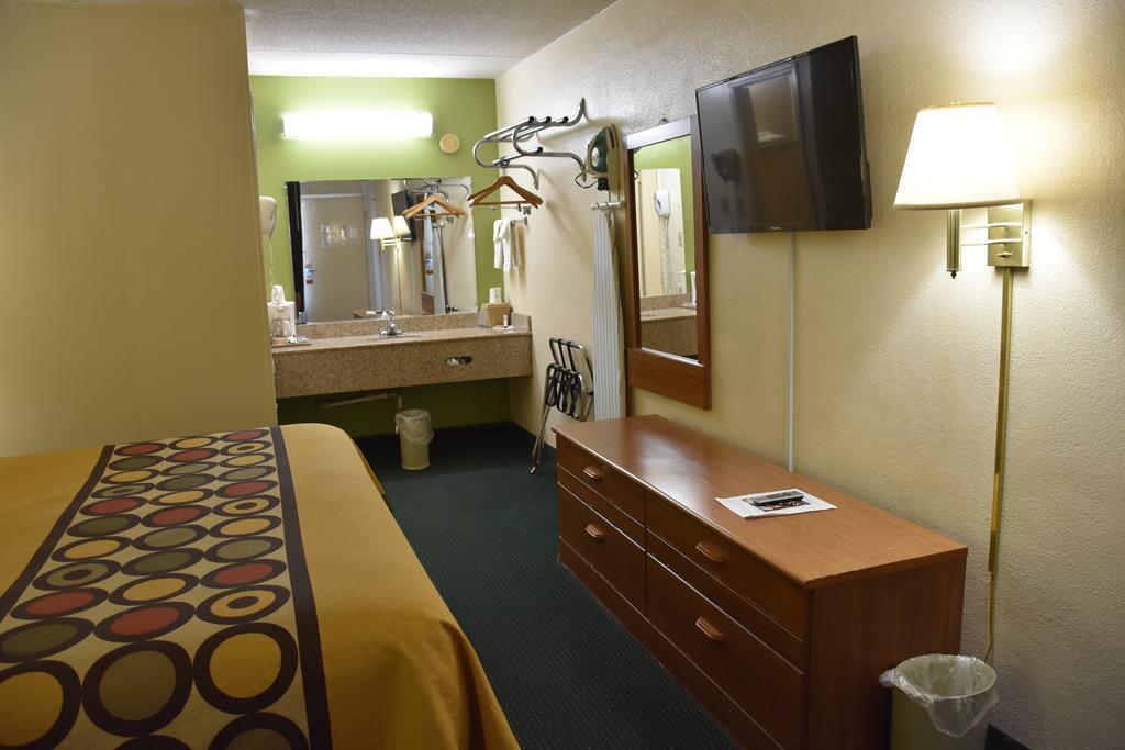 ซูเปอร์ 8 บาย วินด์แฮม ทิฟตัน Hotel ทิฟทัน ภายนอก รูปภาพ